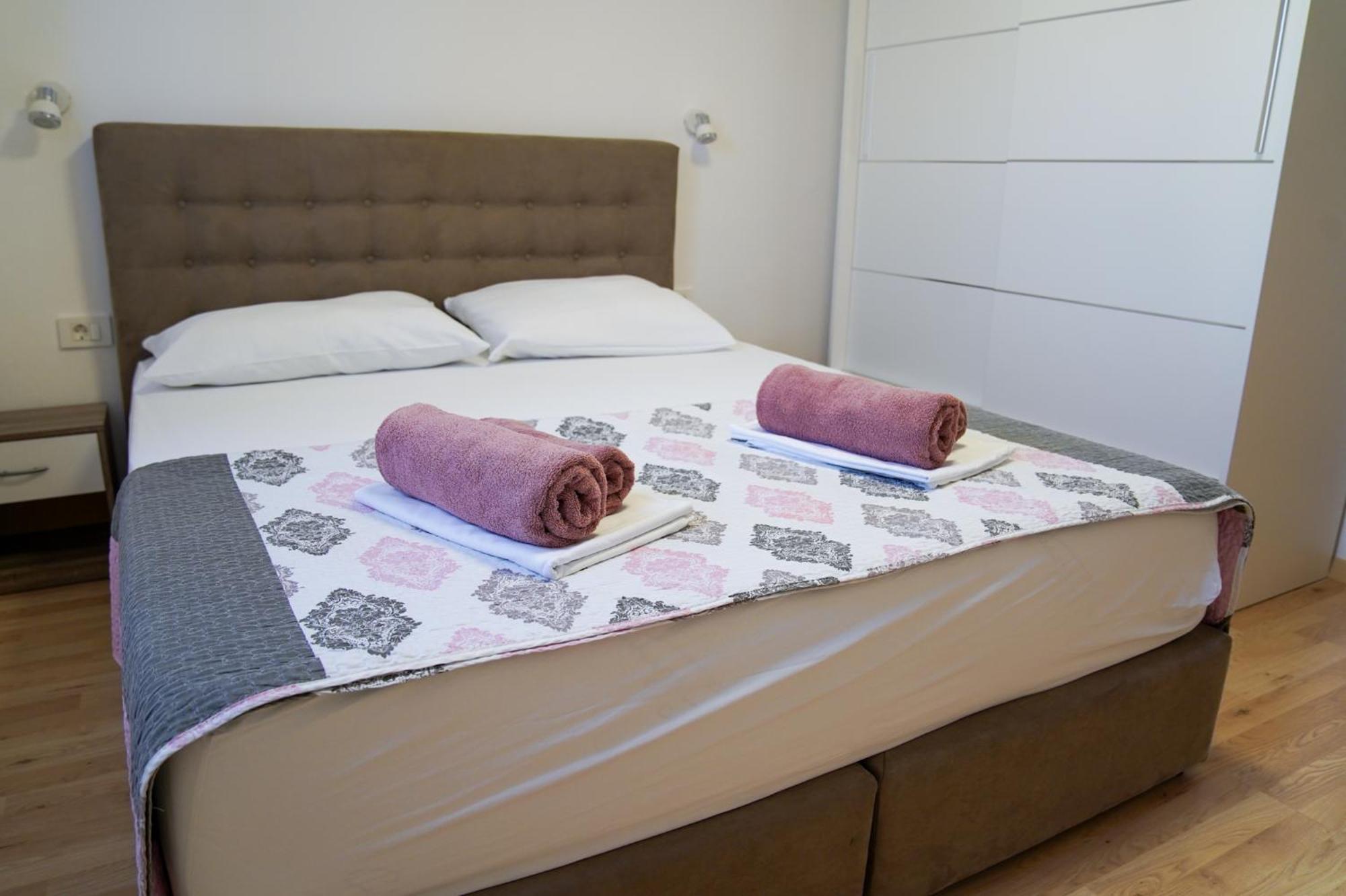 Apartman Lana Apartment Omisalj Ngoại thất bức ảnh