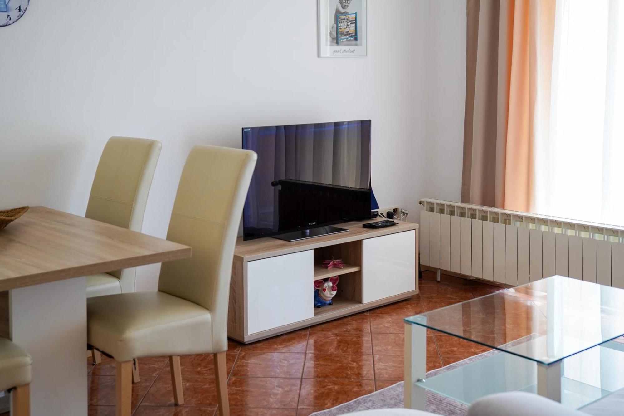 Apartman Lana Apartment Omisalj Ngoại thất bức ảnh