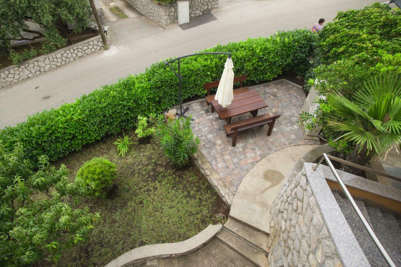 Apartman Lana Apartment Omisalj Ngoại thất bức ảnh